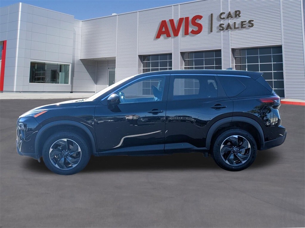 2024 Nissan Rogue SV photo 2