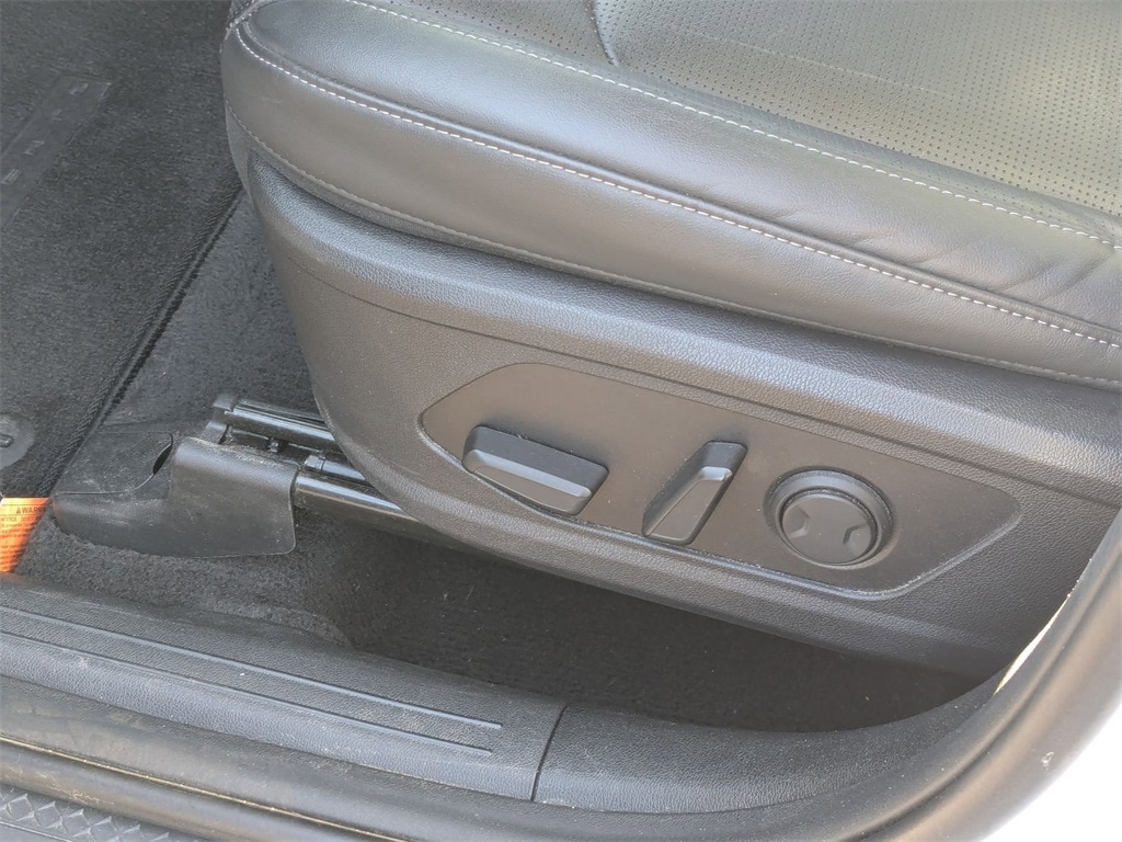 Thumbnail: 2024 Kia Sorento - 16