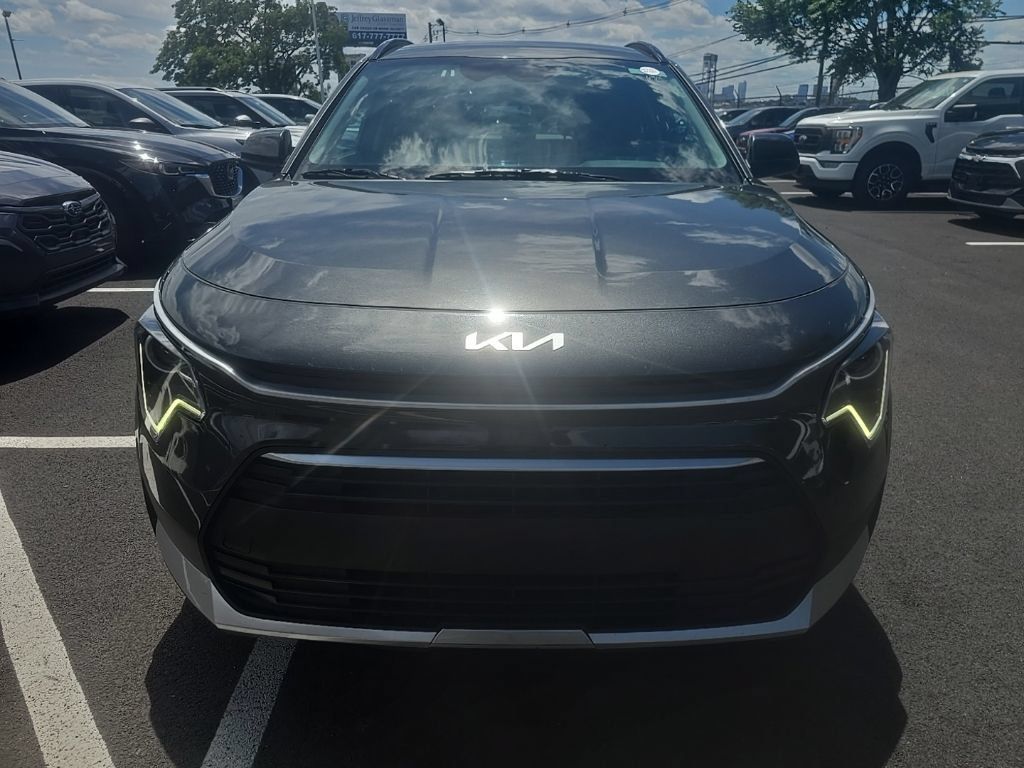 Thumbnail: 2025 Kia Niro - 2