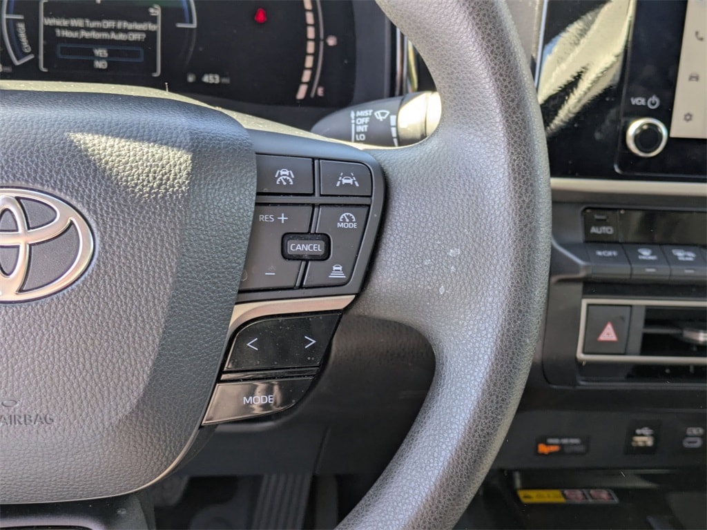 Thumbnail: 2025 Toyota Camry - 21