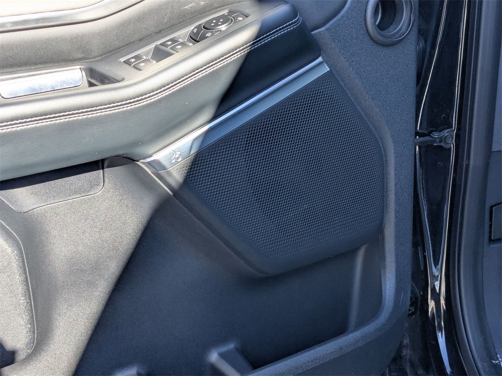 Thumbnail: 2025 Ford Expedition MAX - 15