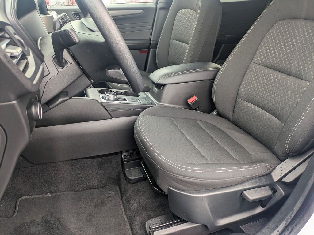 Thumbnail: 2025 Ford Escape - 16