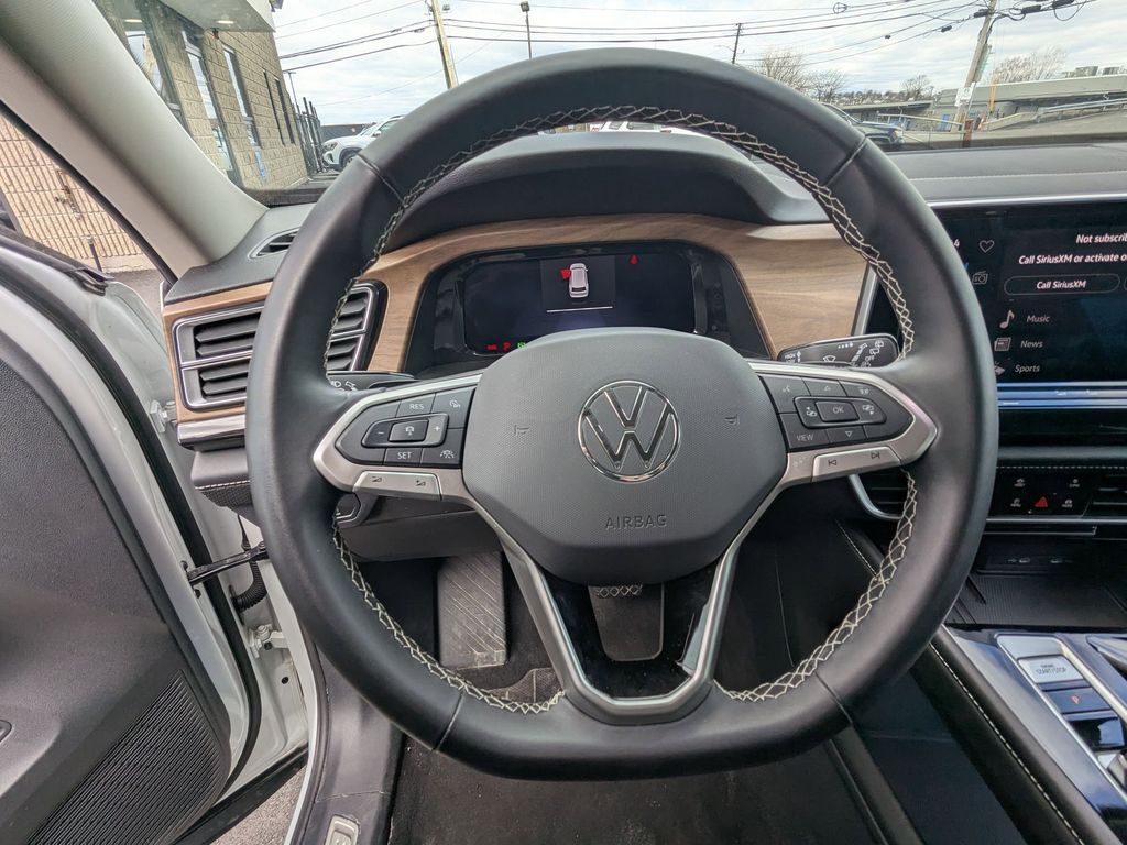 Thumbnail: 2025 Volkswagen Atlas - 17