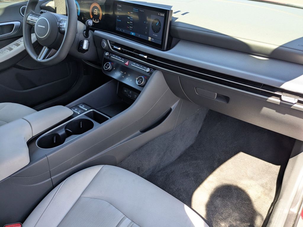 Thumbnail: 2025 Hyundai Sonata - 31