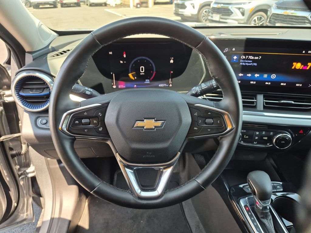 Thumbnail: 2025 Chevrolet Trax - 22