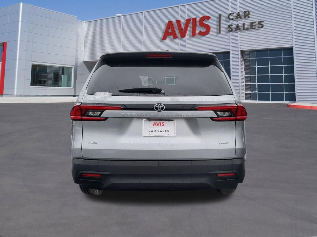 Thumbnail: 2025 Toyota Grand Highlander - 7