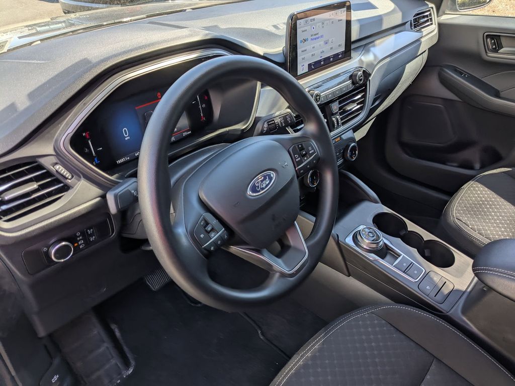 Thumbnail: 2025 Ford Escape - 14