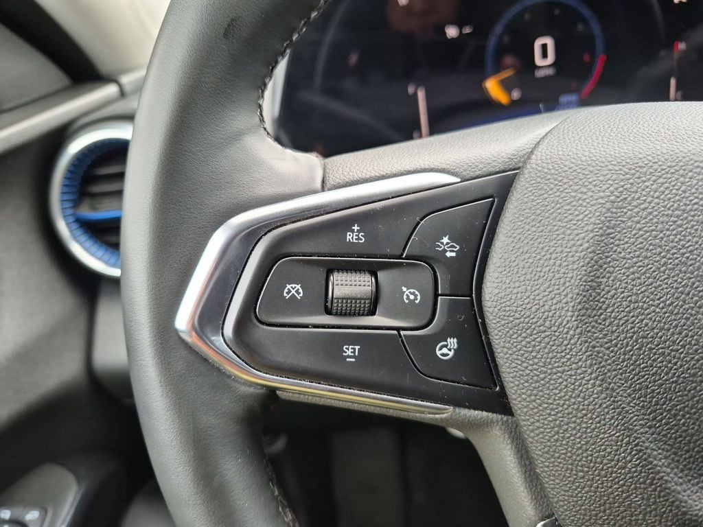 Thumbnail: 2025 Chevrolet Trax - 20