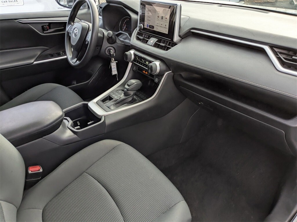 Thumbnail: 2024 Toyota RAV4 - 38