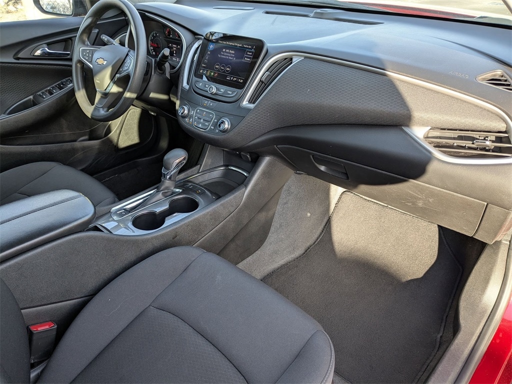 Thumbnail: 2024 Chevrolet Malibu - 37