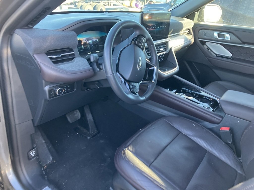 Thumbnail: 2025 Ford Explorer - 3