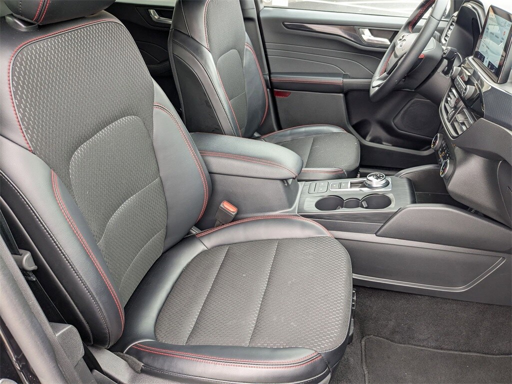 Thumbnail: 2025 Ford Escape - 36