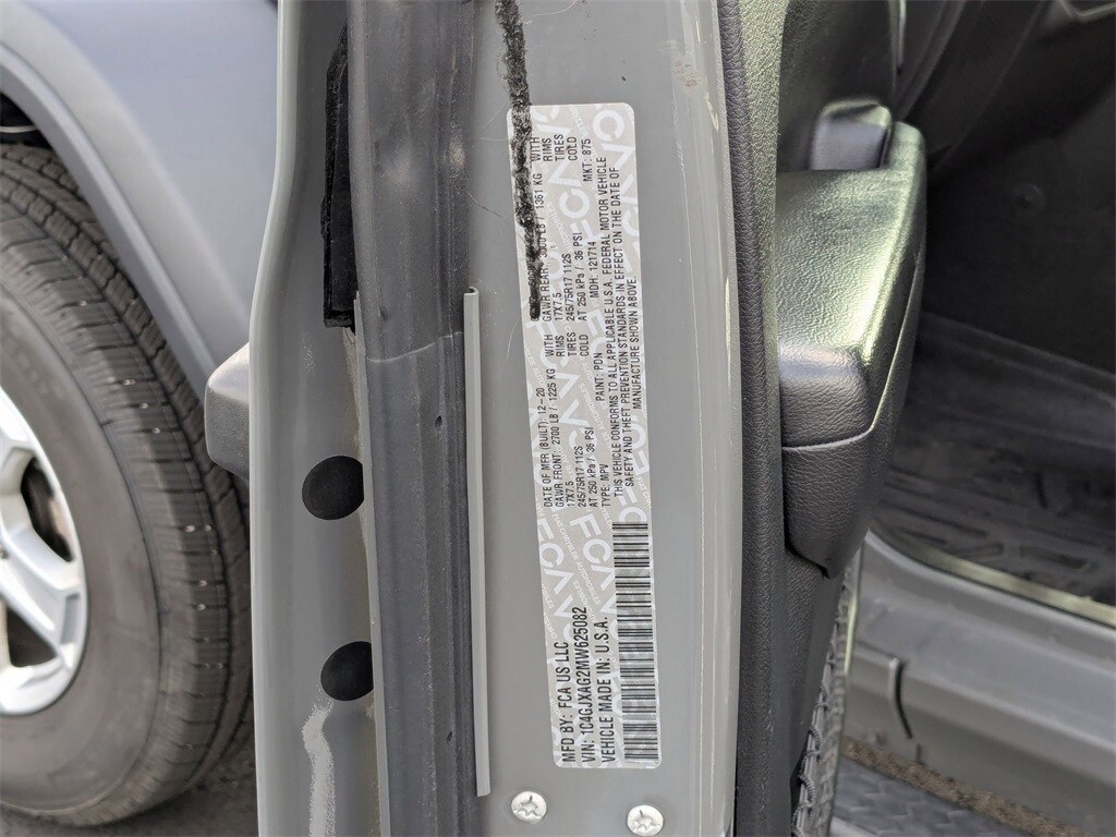 Thumbnail: 2021 Jeep Wrangler - 27