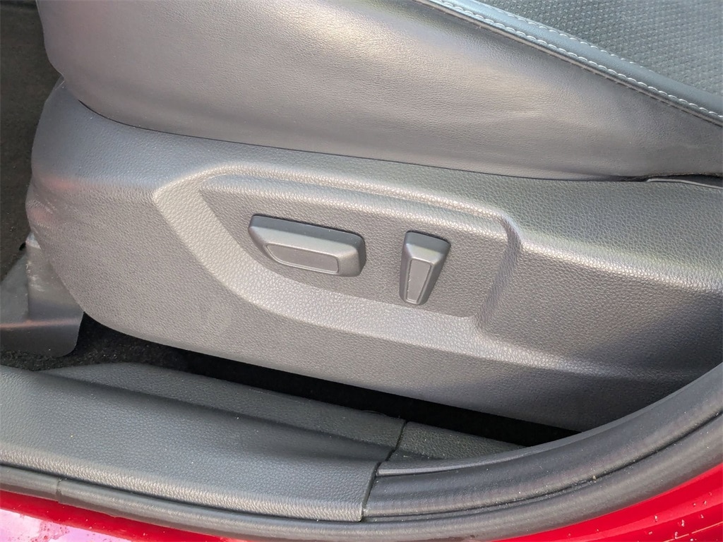 Thumbnail: 2025 Mitsubishi Eclipse Cross - 16