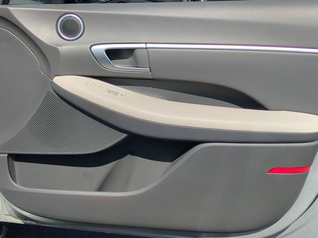 Thumbnail: 2025 Hyundai Sonata - 33