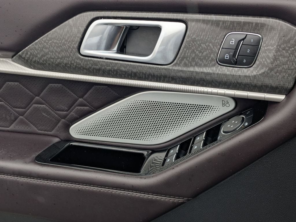 Thumbnail: 2025 Ford Explorer - 13