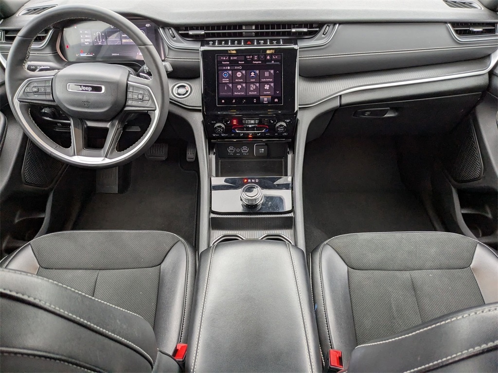 Thumbnail: 2024 Jeep Grand Cherokee - 32