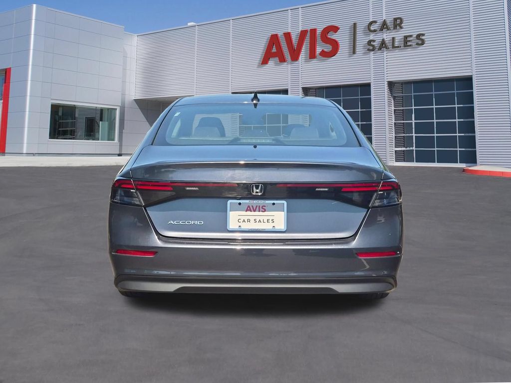 2025 Honda Accord SE - Photo 7