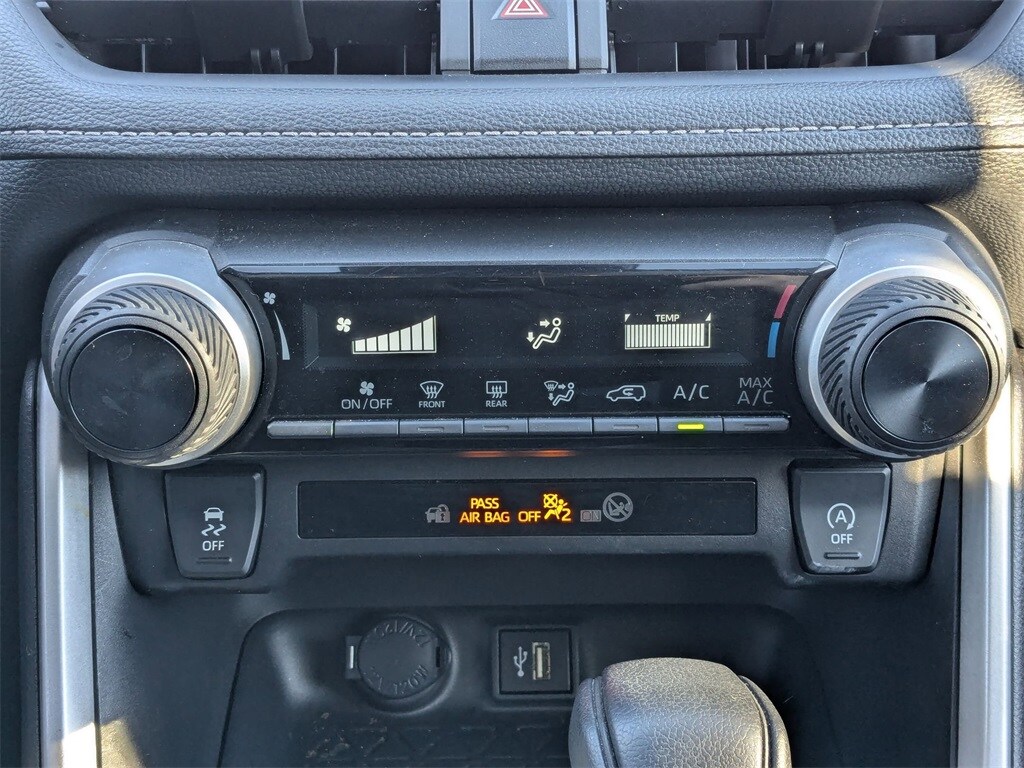 Thumbnail: 2024 Toyota RAV4 - 24