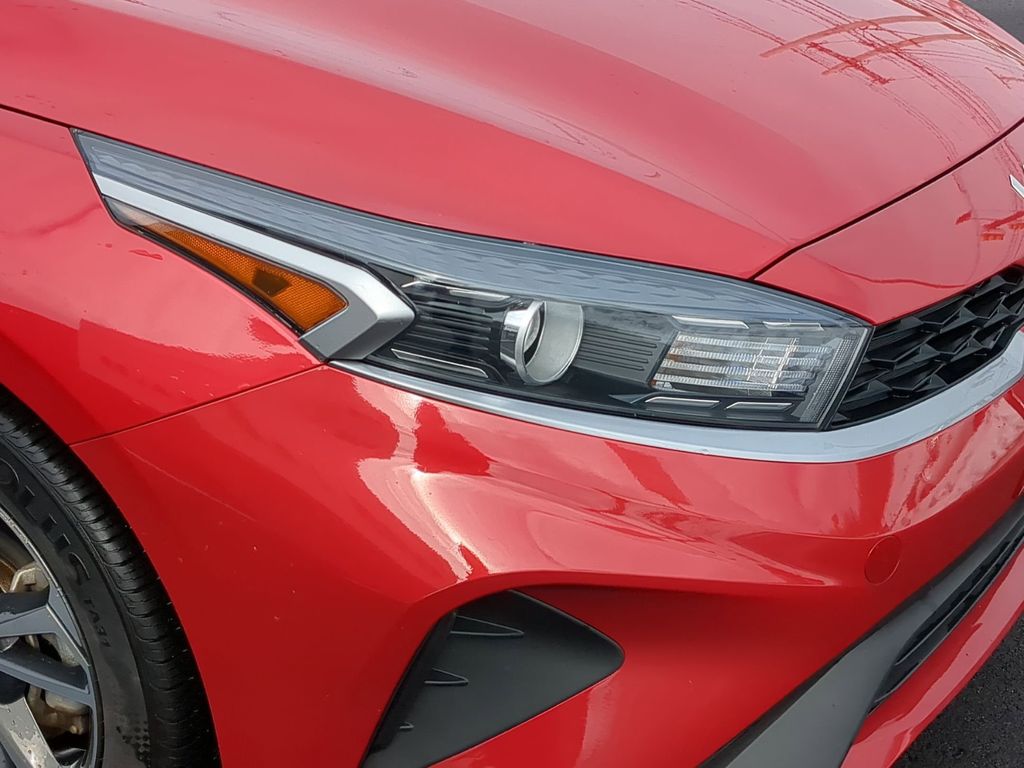 Thumbnail: 2024 Kia Forte - 11