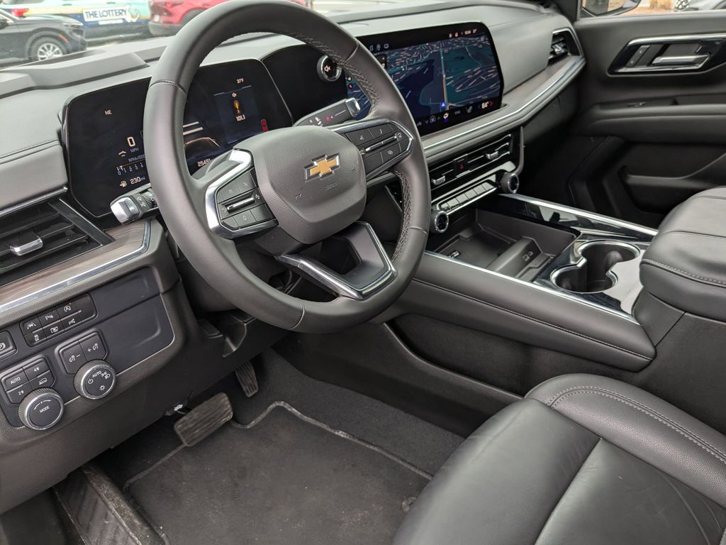 Thumbnail: 2025 Chevrolet Tahoe - 15