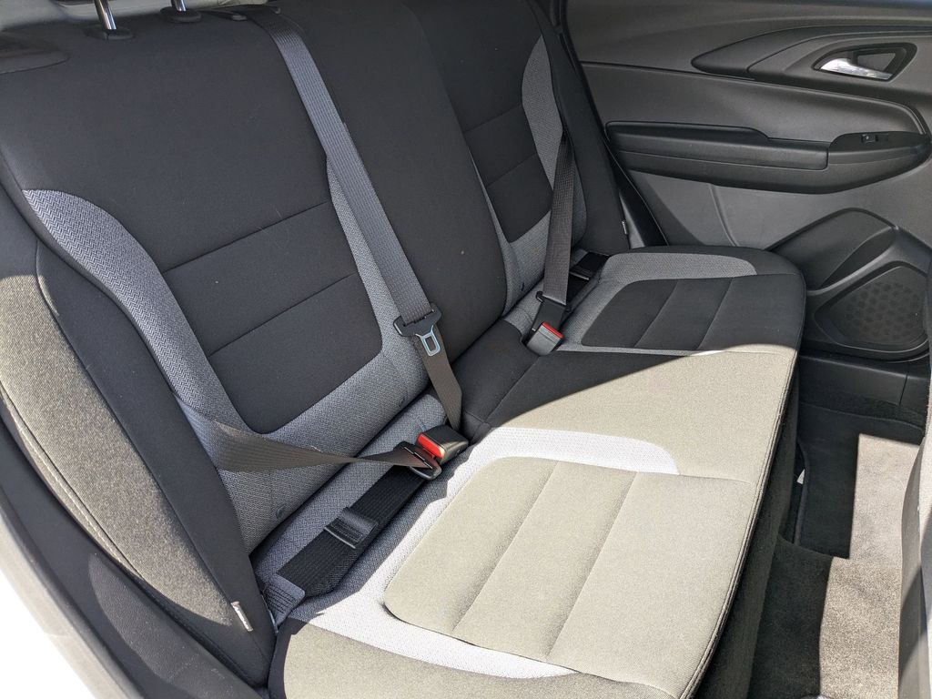 Thumbnail: 2025 Chevrolet TrailBlazer - 28