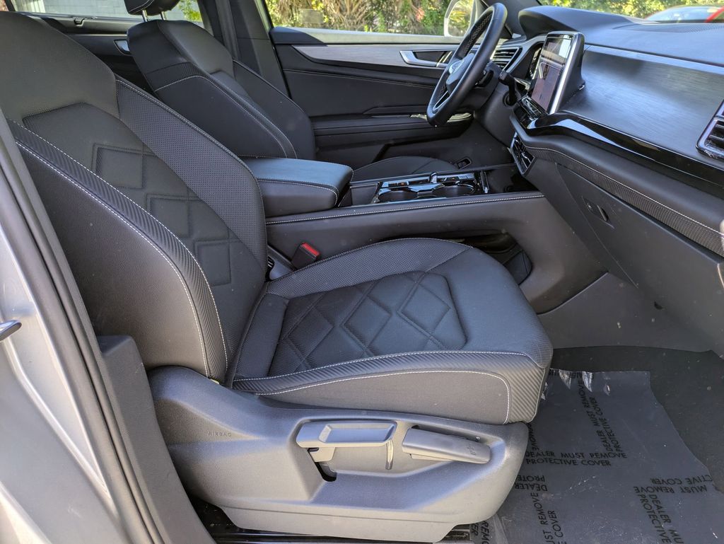 Thumbnail: 2025 Volkswagen Atlas - 31