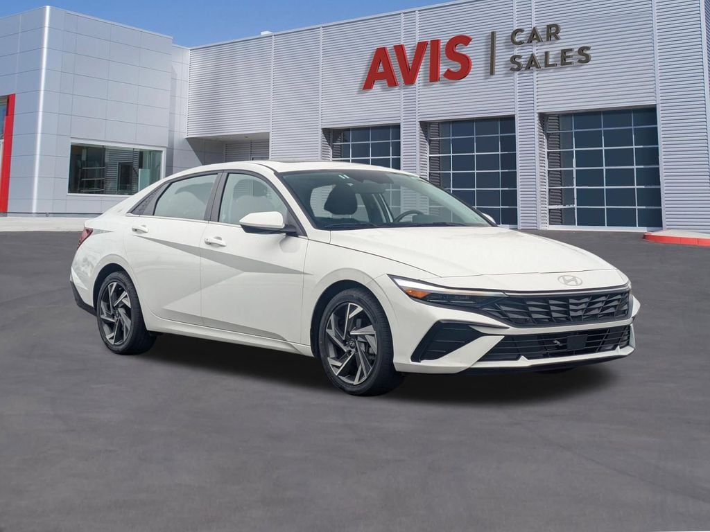 Thumbnail: 2025 Hyundai Elantra - 3