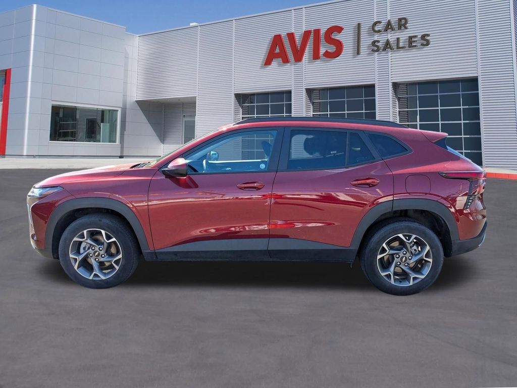 Thumbnail: 2025 Chevrolet Trax - 10