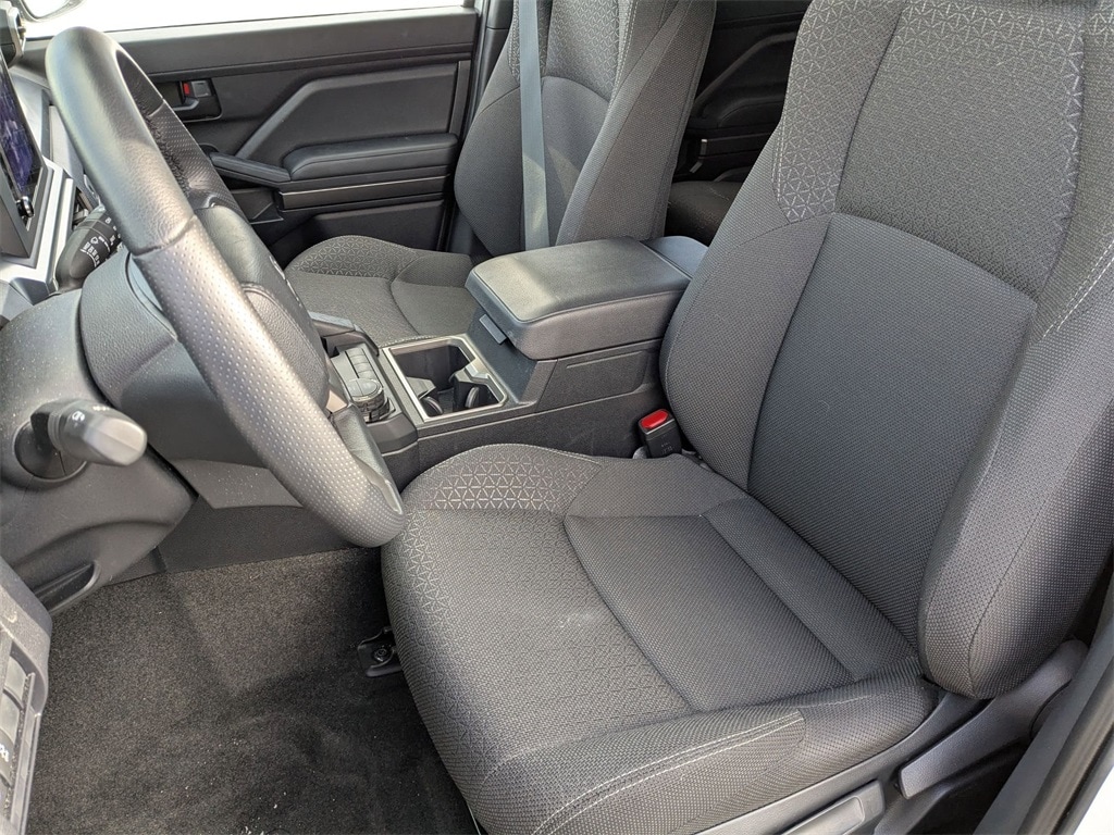 Thumbnail: 2025 Toyota 4Runner - 16