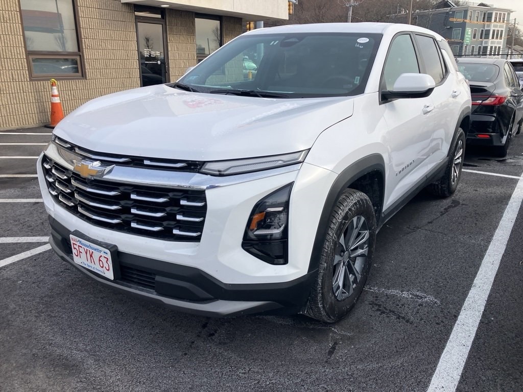 2025 Chevrolet Equinox LT's photo