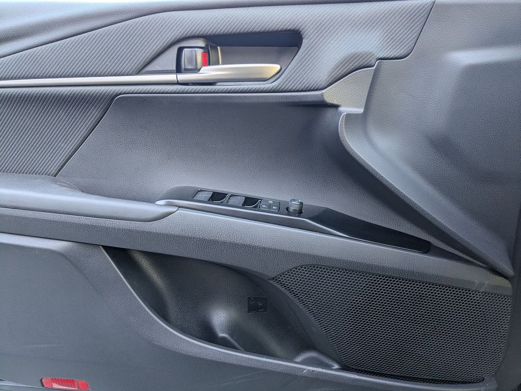 Thumbnail: 2025 Toyota Camry - 13