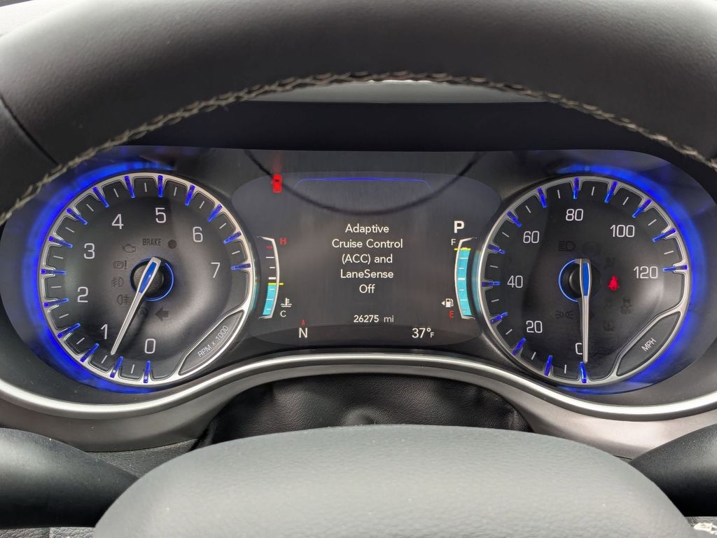 Thumbnail: 2025 Chrysler Pacifica - 20