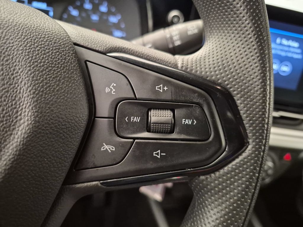 Thumbnail: 2025 Chevrolet Trax - 18