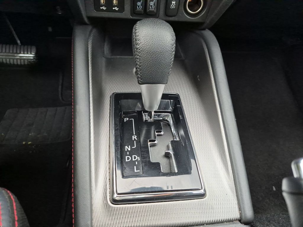 Thumbnail: 2025 Mitsubishi Outlander Sport - 19