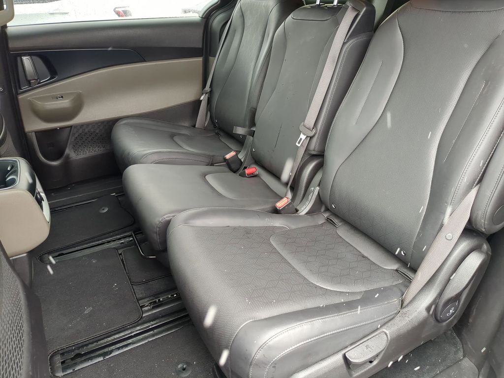 Thumbnail: 2025 Kia Carnival - 27