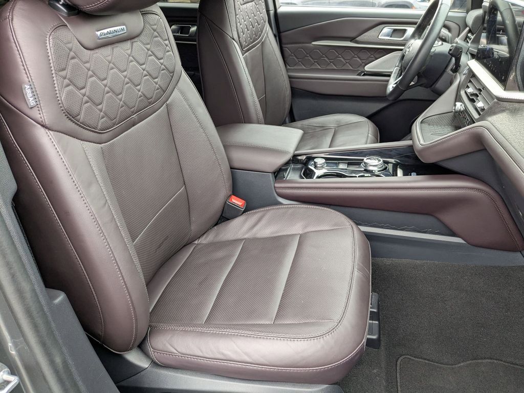 Thumbnail: 2025 Ford Explorer - 34