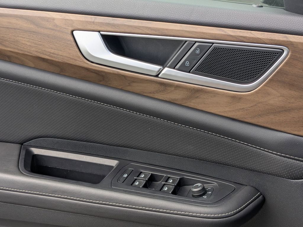 Thumbnail: 2025 Volkswagen Atlas - 13