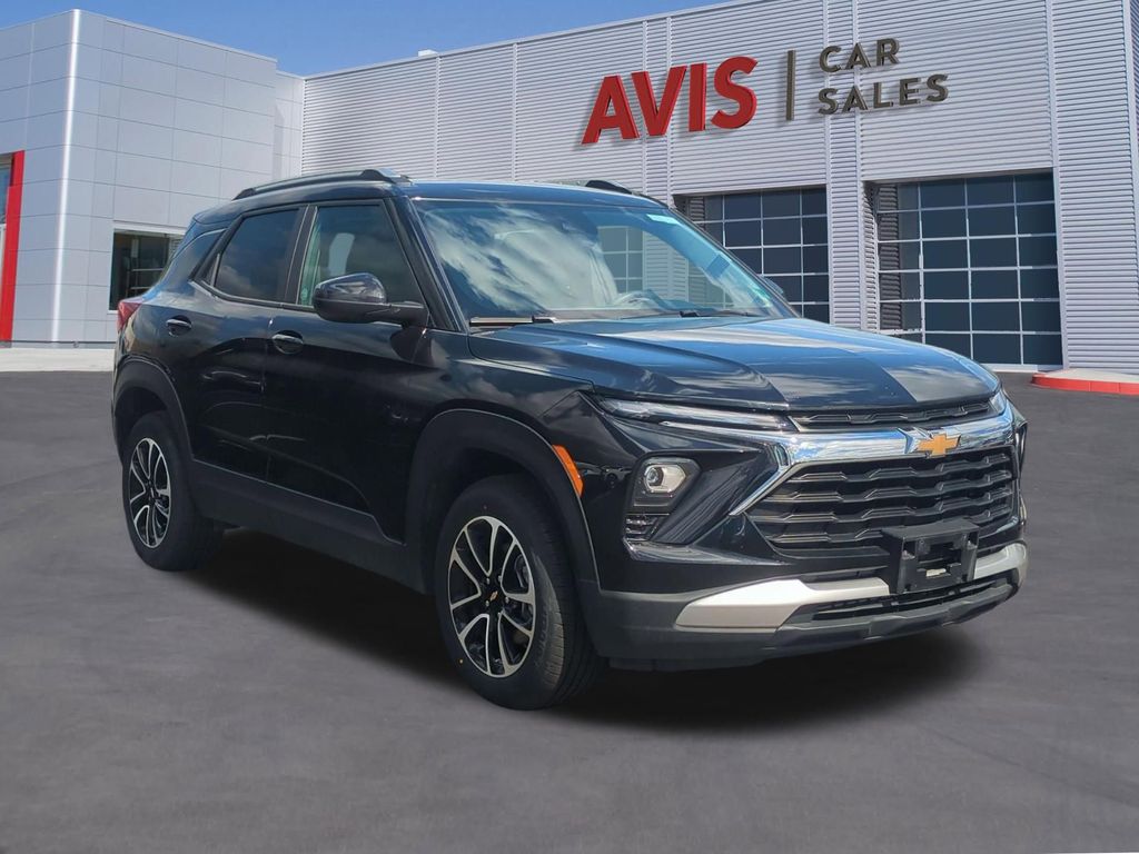 Thumbnail: 2025 Chevrolet TrailBlazer - 3