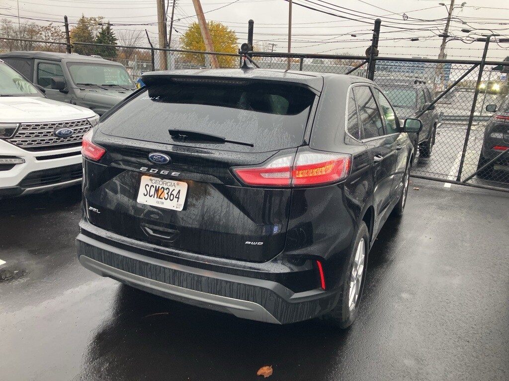 2024 Ford Edge SEL photo 3