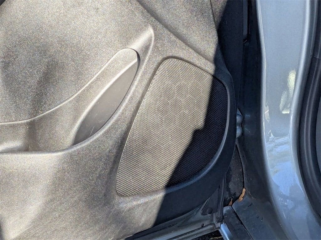 Thumbnail: 2023 Chevrolet Malibu - 18