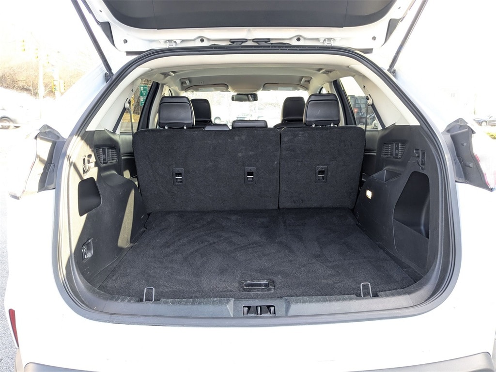 Thumbnail: 2024 Ford Edge - 32