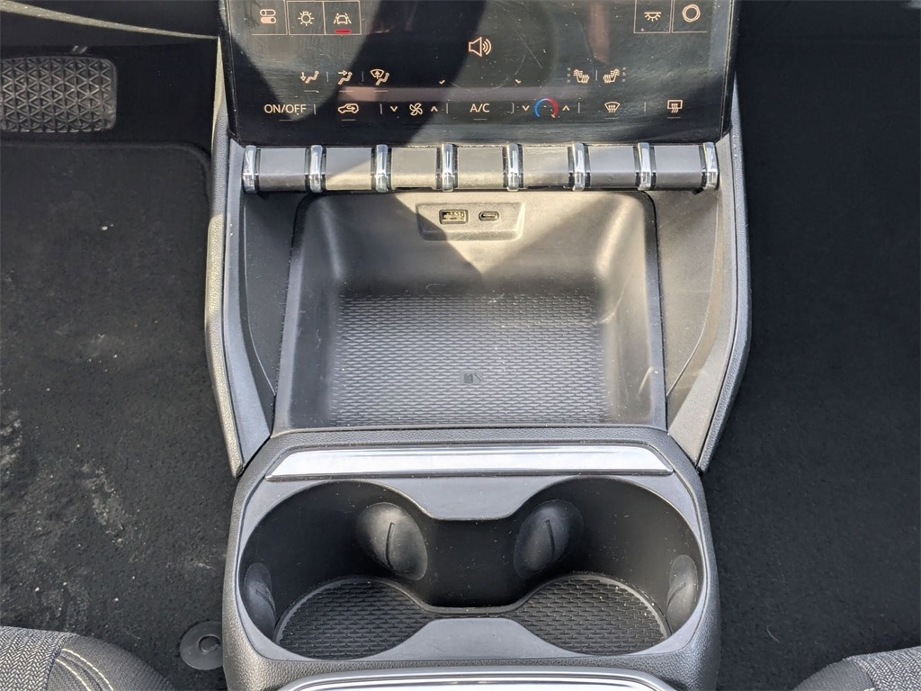 Thumbnail: 2025 GMC Terrain - 26