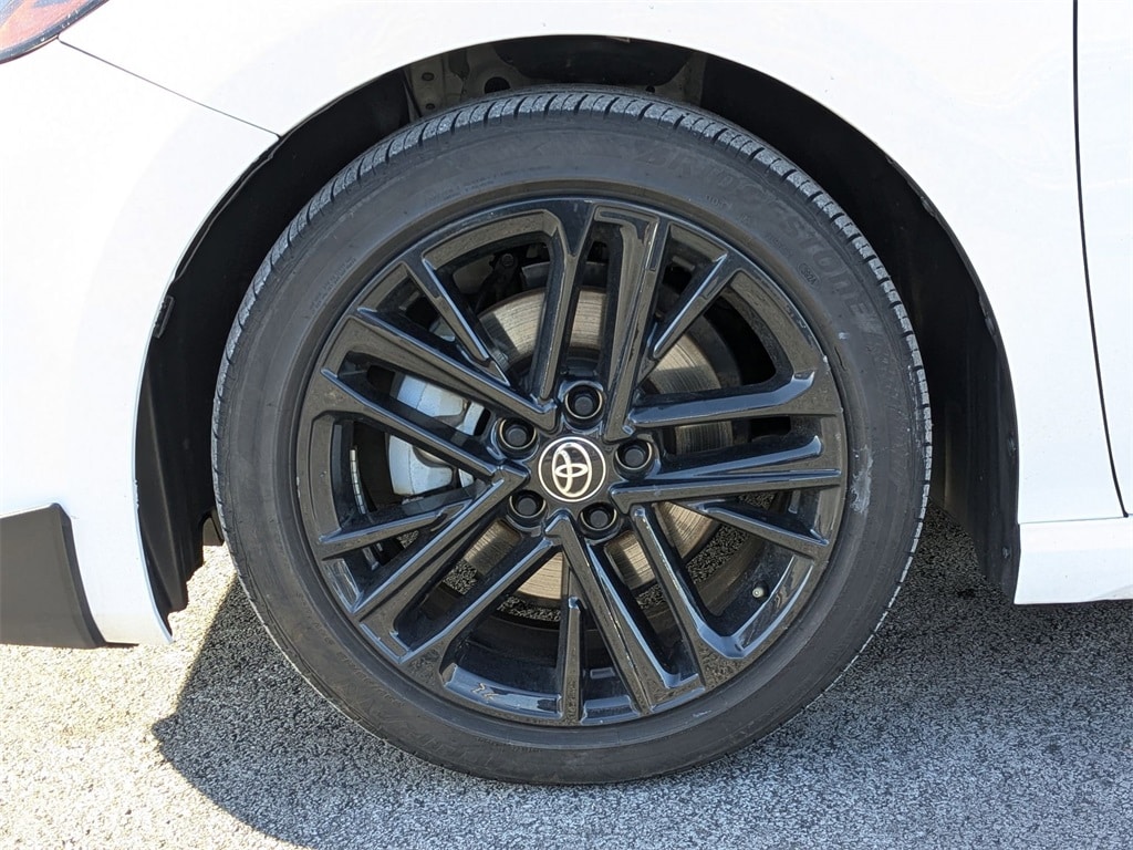 Thumbnail: 2025 Toyota Camry - 11