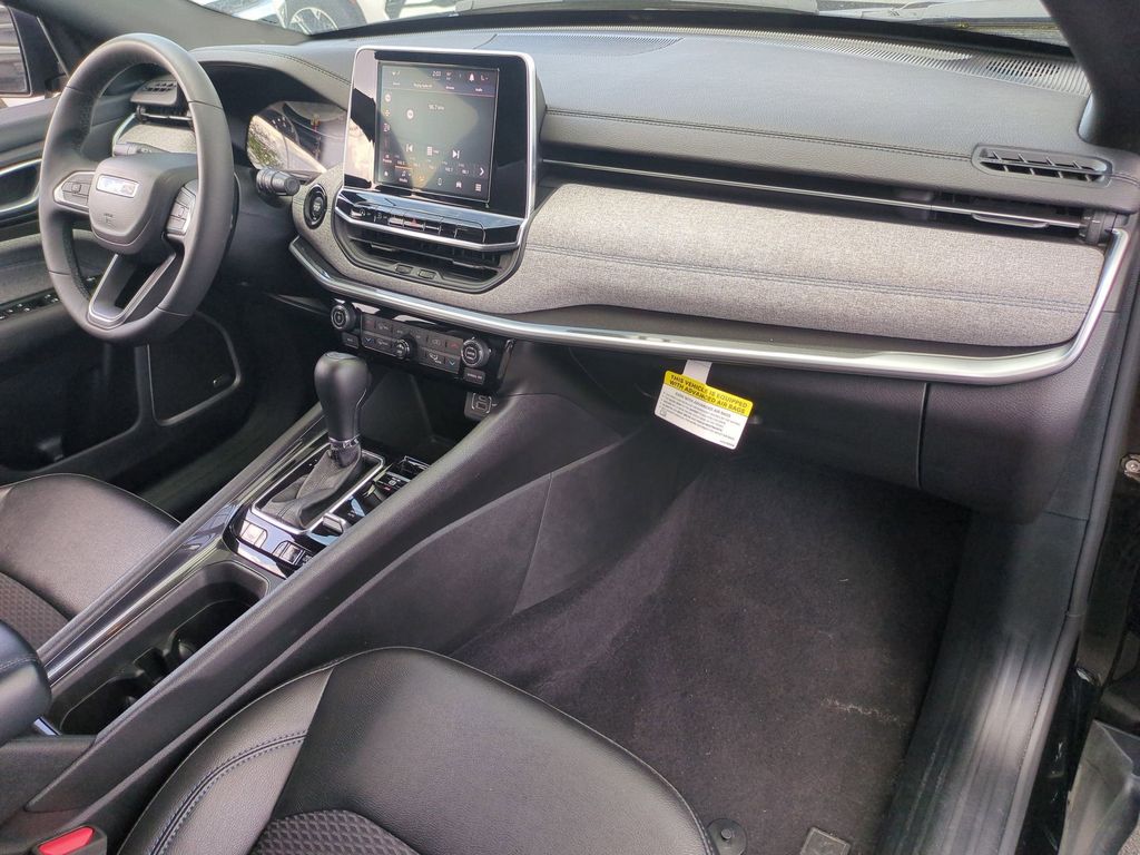 Thumbnail: 2025 Jeep Compass - 26
