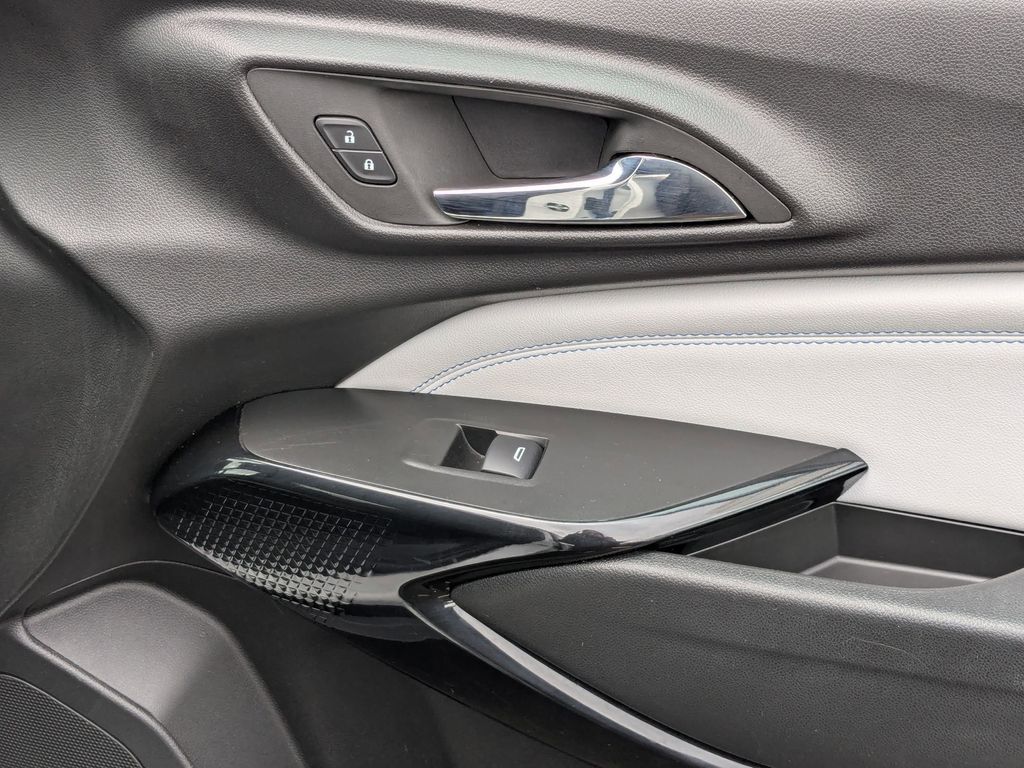 Thumbnail: 2025 Chevrolet Trax - 30