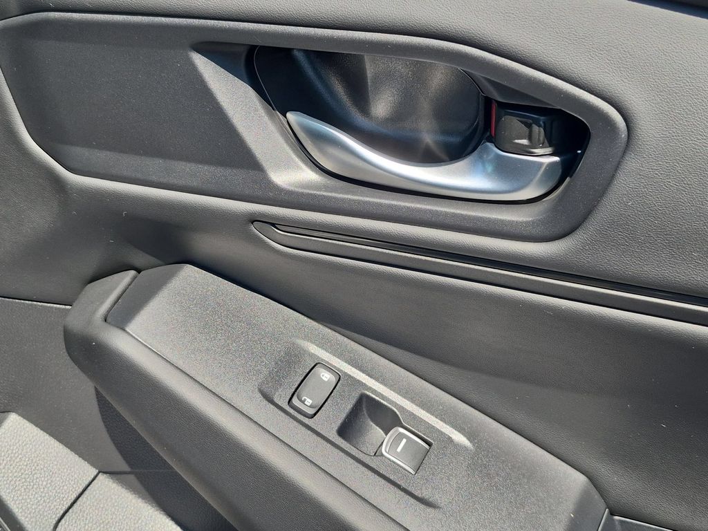 2025 Honda Accord SE - Photo 33