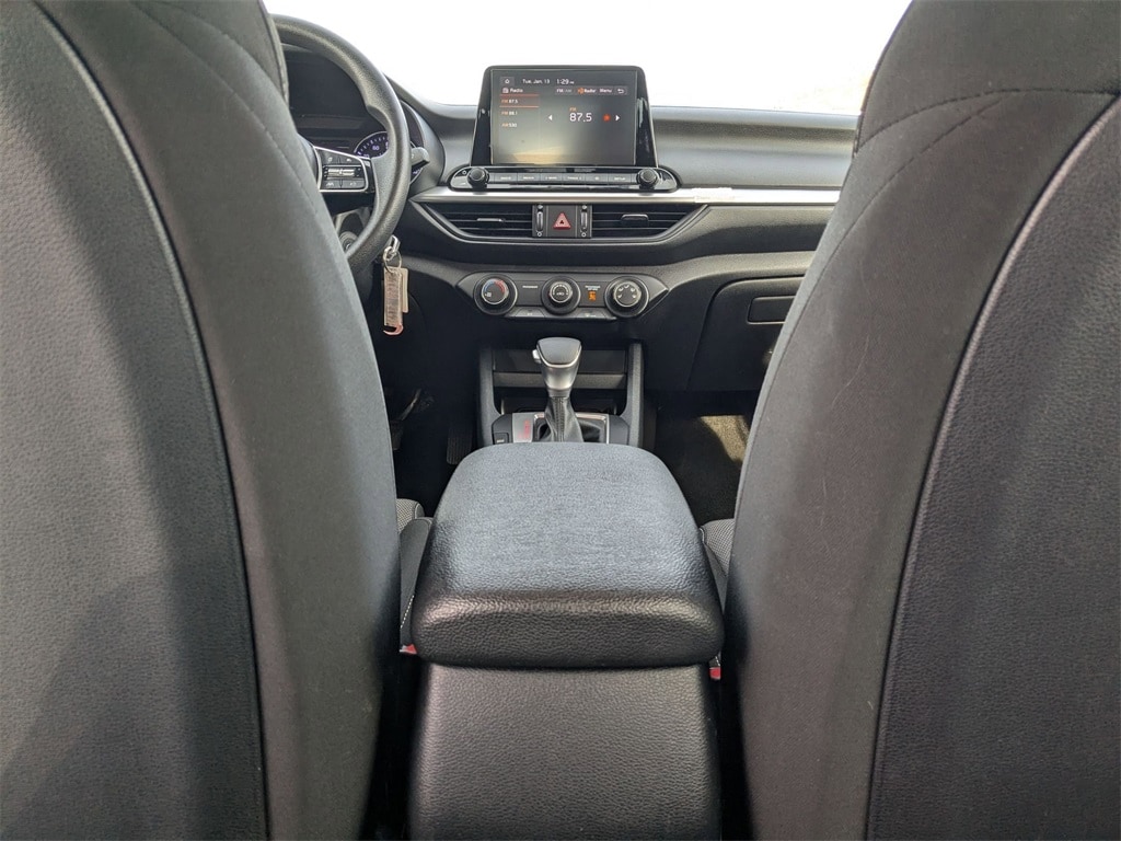 Thumbnail: 2024 Kia Forte - 29