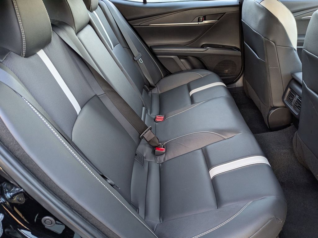 Thumbnail: 2025 Toyota Camry - 34