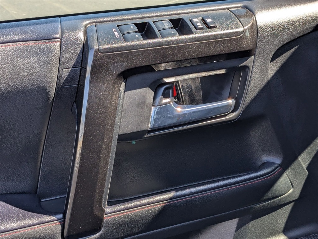 Thumbnail: 2024 Toyota 4Runner - 14